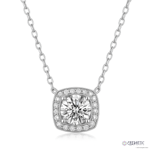 Platinum Diamond Pendant Necklace